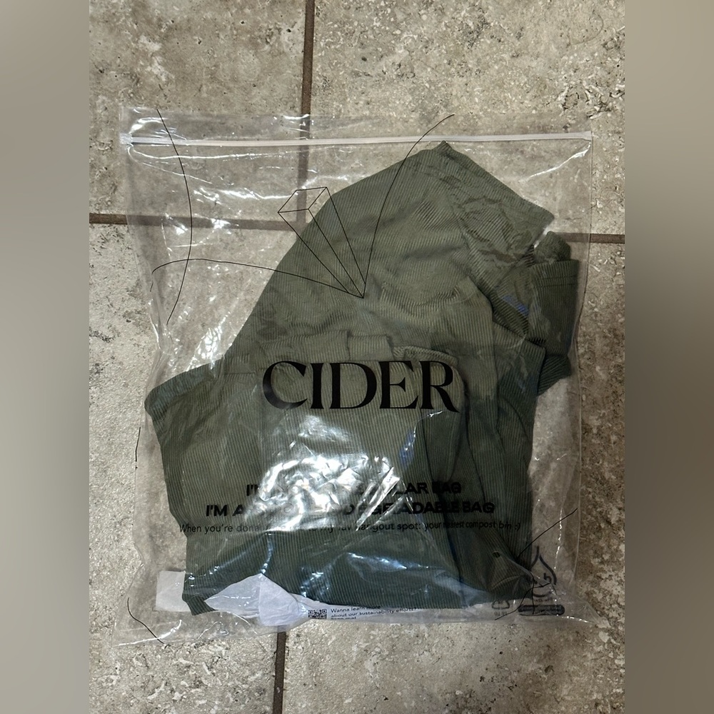 CIDER VIRAL JUMPSUIT GREEN SIZE SMALL NEW